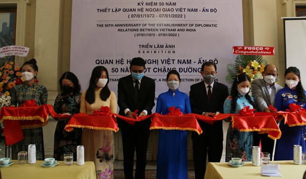 Exposition de photos Relations Vietnam - Inde Souvenir de 50 ans à Ho Chi Minh-Ville