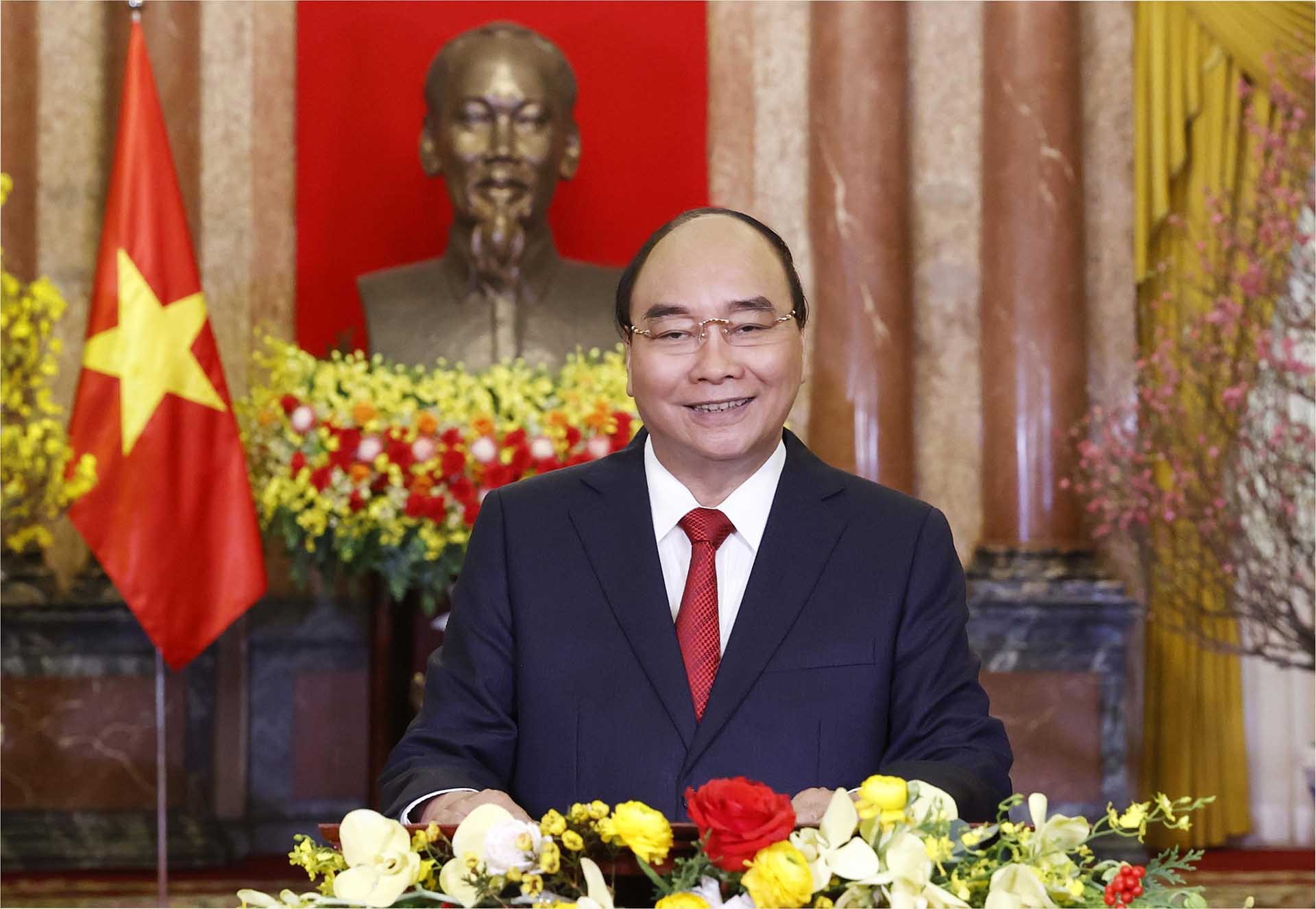 La visite du président Nguyên Xuân Phuc à Singapour réaffirme l étroite coopération bilatérale