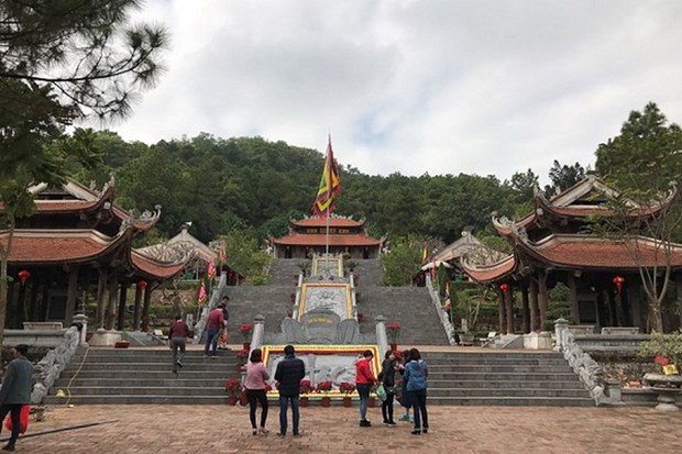 La beauté de la coutume d écrire au début du printemps au temple du professeur Chu Van An