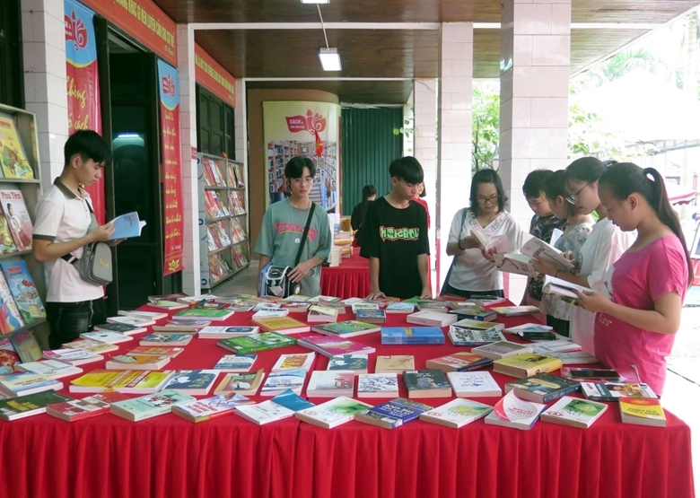 Activités en écho à la Journée vietnamienne de la culture du livre et de la lecture