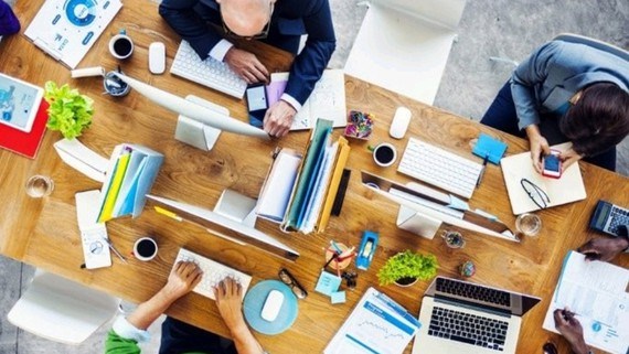 Singapour et la France signent un accord sur les transports intelligents et le numérique