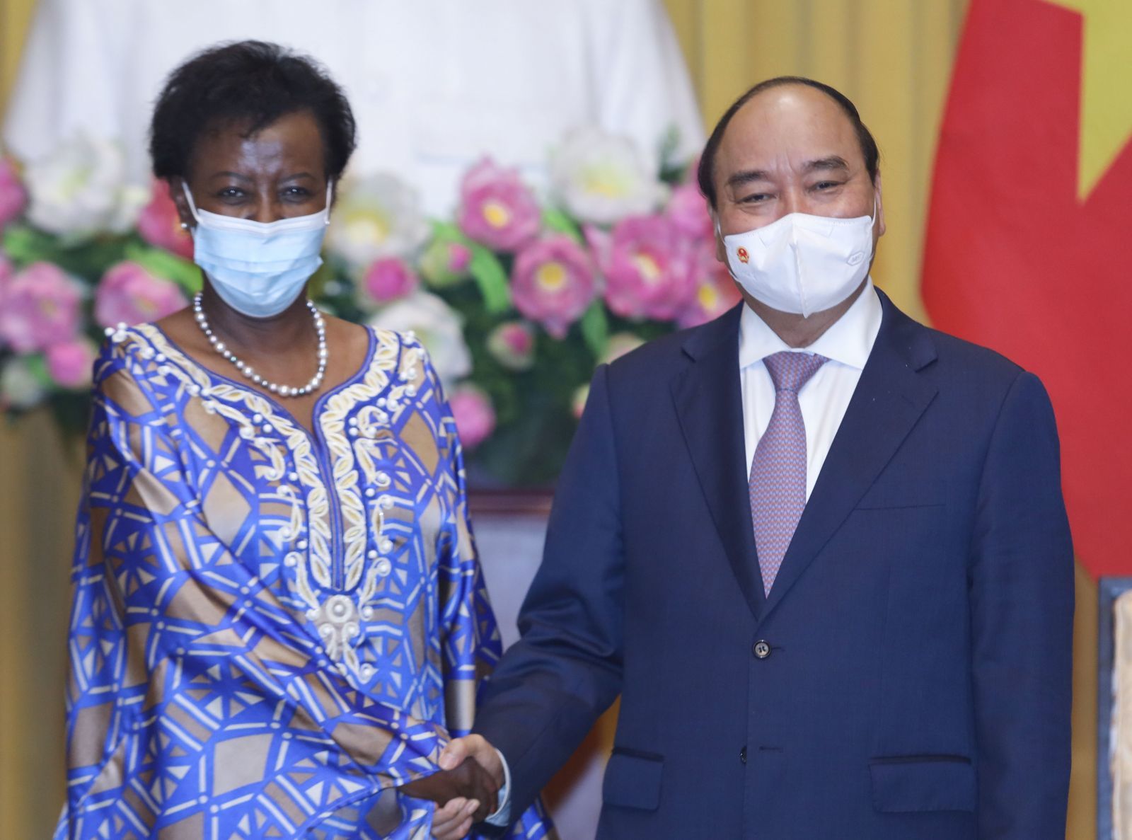 Le président Nguyen Xuan Phuc reçoit la secrétaire générale de l OIF