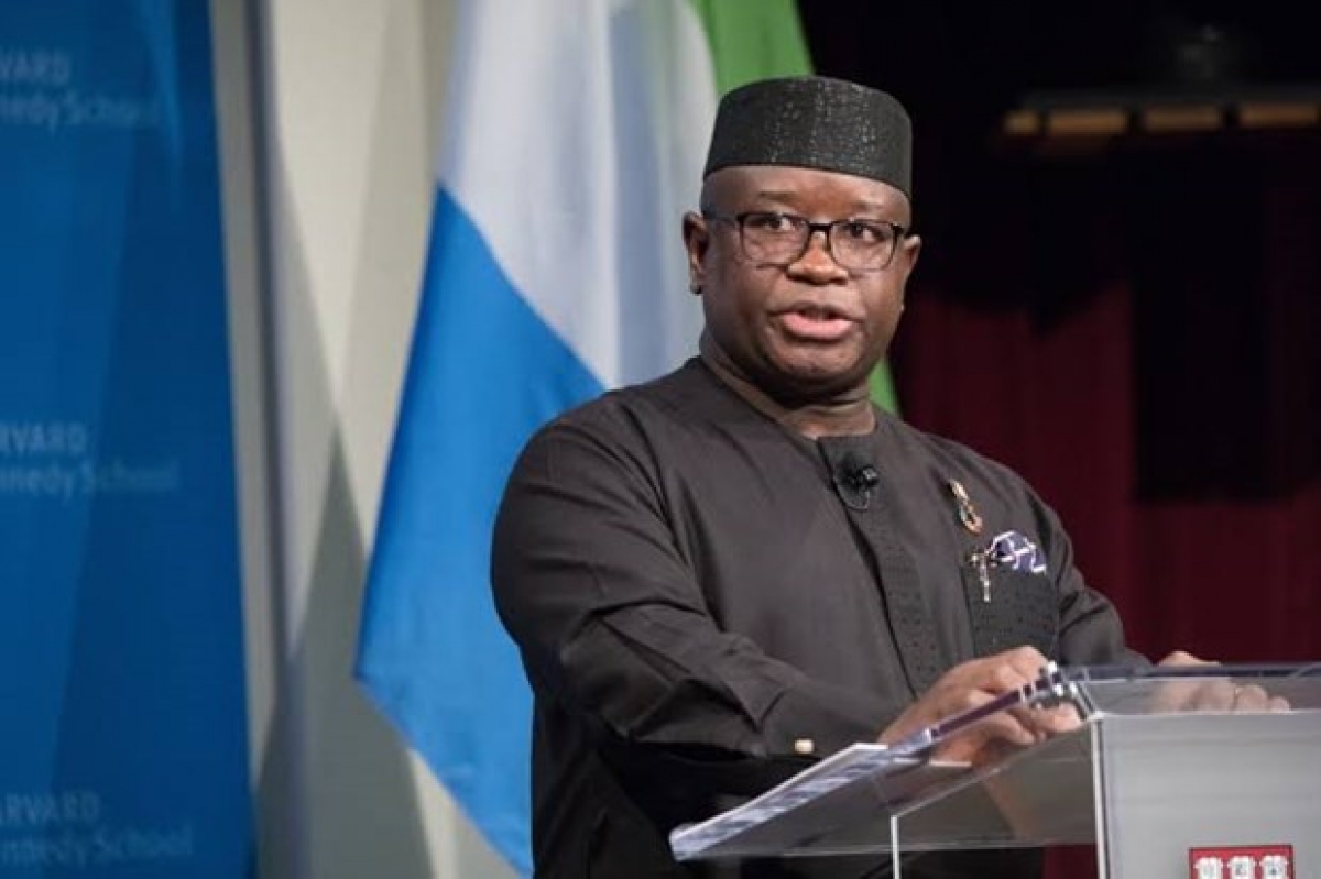 Le président de Sierra Leone entame une visite officielle au Vietnam