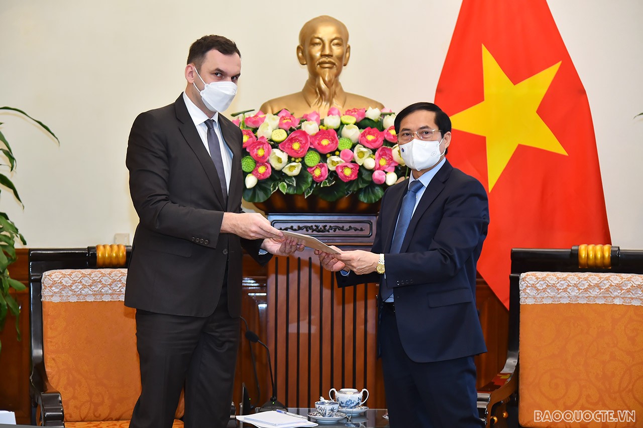 Le Vietnam propose à la Pologne de soutenir la protection des Vietnamiens évacués d’Ukraine