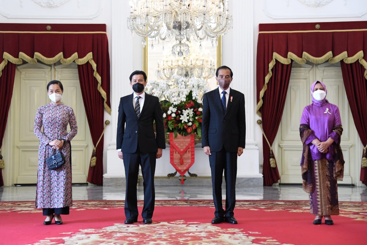 L’ambassadeur vietnamien présente ses lettres de créance au président indonésien