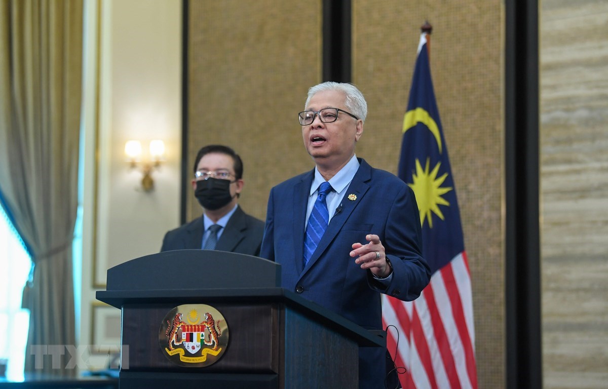 Le Premier ministre malaisien entame une visite officielle au Vietnam