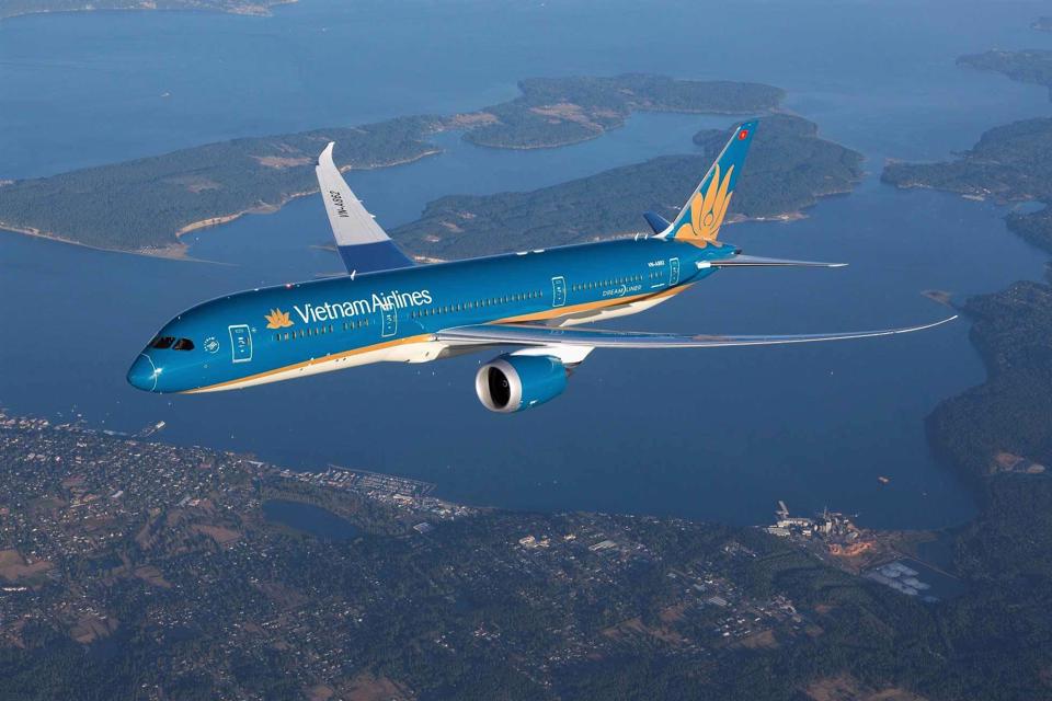 Vietnam Airlines opère deux vols supplémentaires pour rapatrier des Vietnamiens évacués d Ukraine