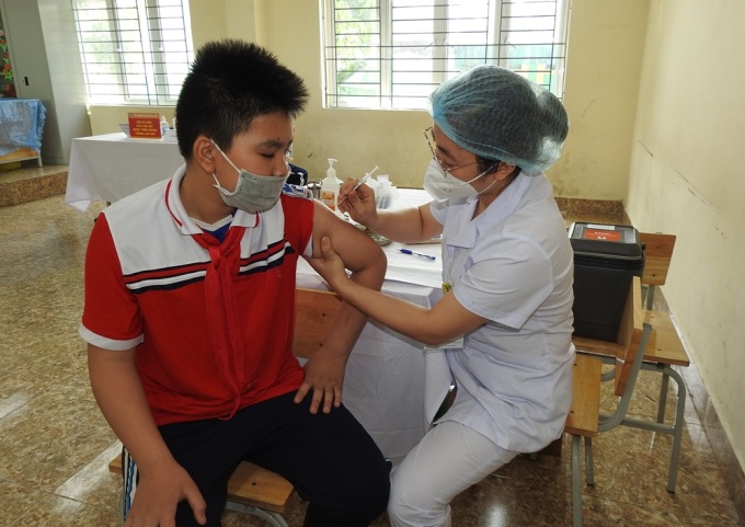 Le Vietnam commence la vaccination contre le COVID-19 pour les enfants âgés de 5 à 11 ans