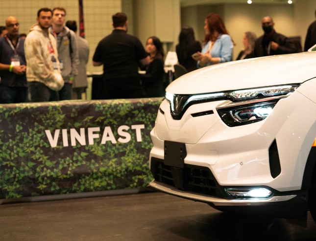 Le VF 8 de VinFast est complimenté par les Américains à NYIAS 2022