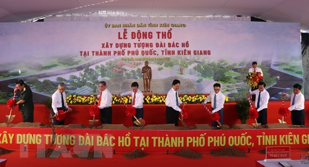 Construction du Mémorial du Président Ho Chi Minh et inauguration du Temple des martyrs à Phu Quoc