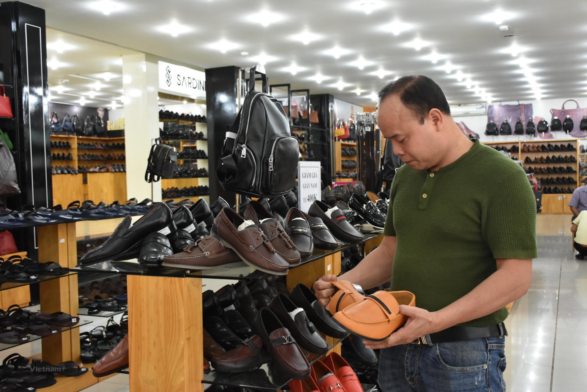 Exportations de chaussures objectif 20 milliards d’USD cette année