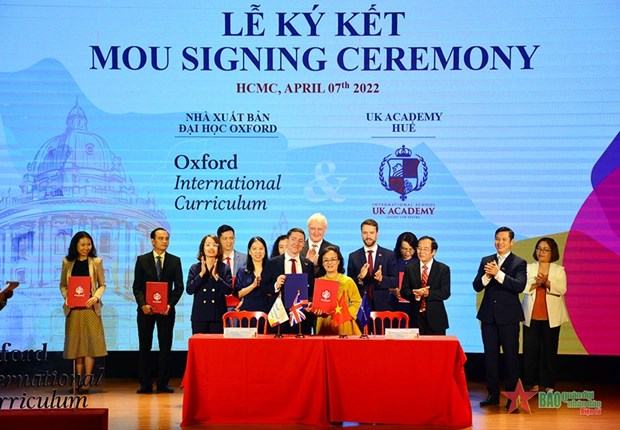 Développement du programme «Oxford International Curriculum» au Vietnam