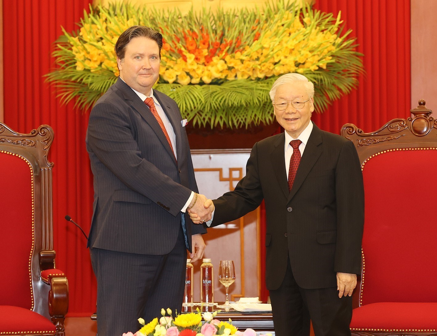 Le leader du PCV Nguyên Phu Trong reçoit le nouvel ambassadeur des États-Unis au Vietnam