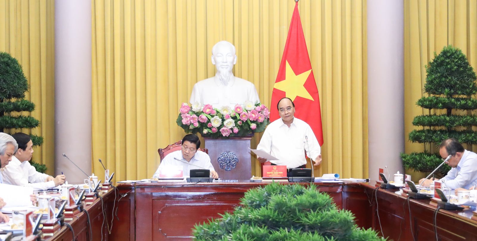 Le président Nguyên Xuân Phuc donne ses clés pour l’édification de l’État de droit socialiste