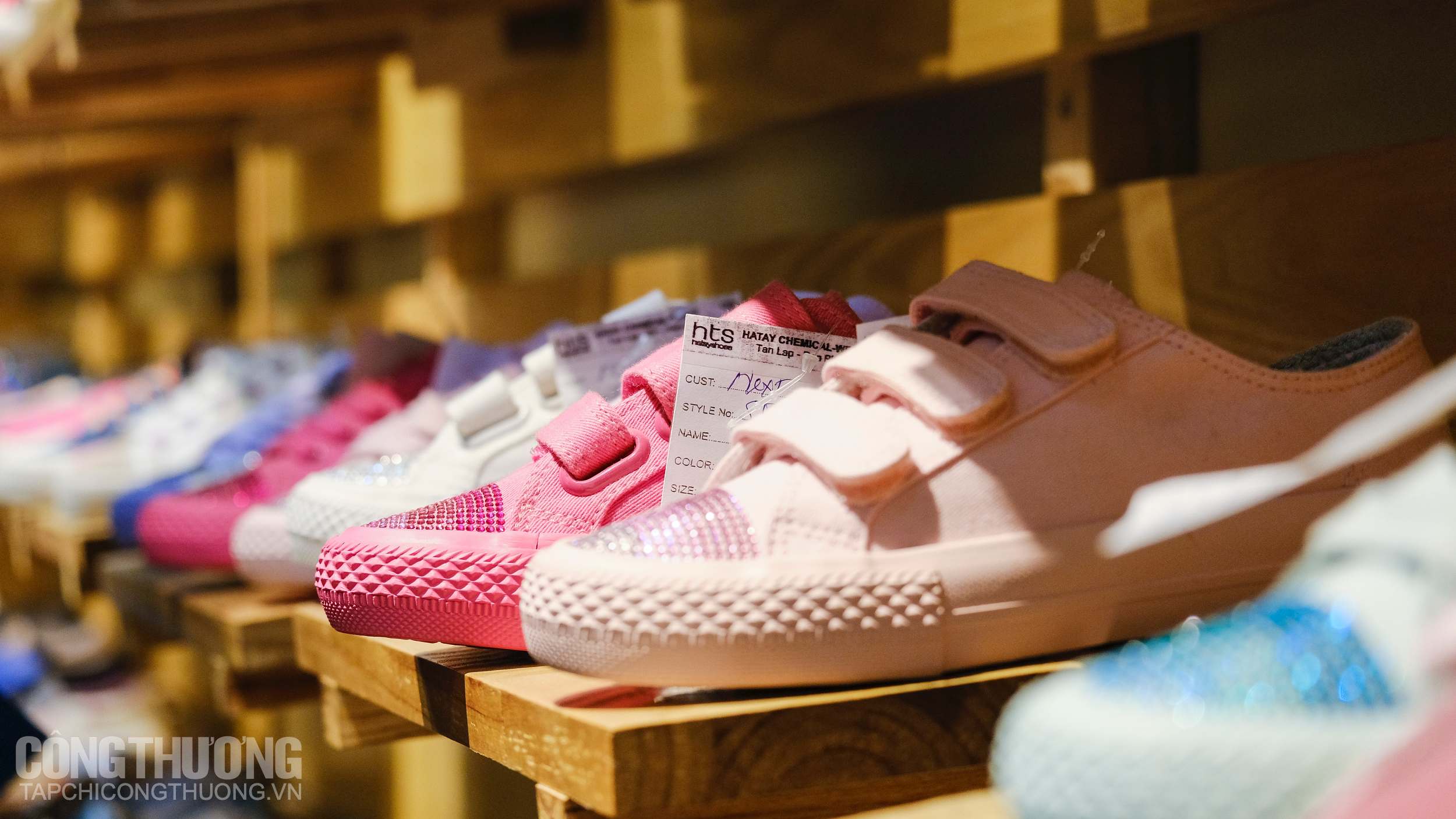 De nombreuses entreprises de chaussures ont des commandes jusqu à la fin de l année
