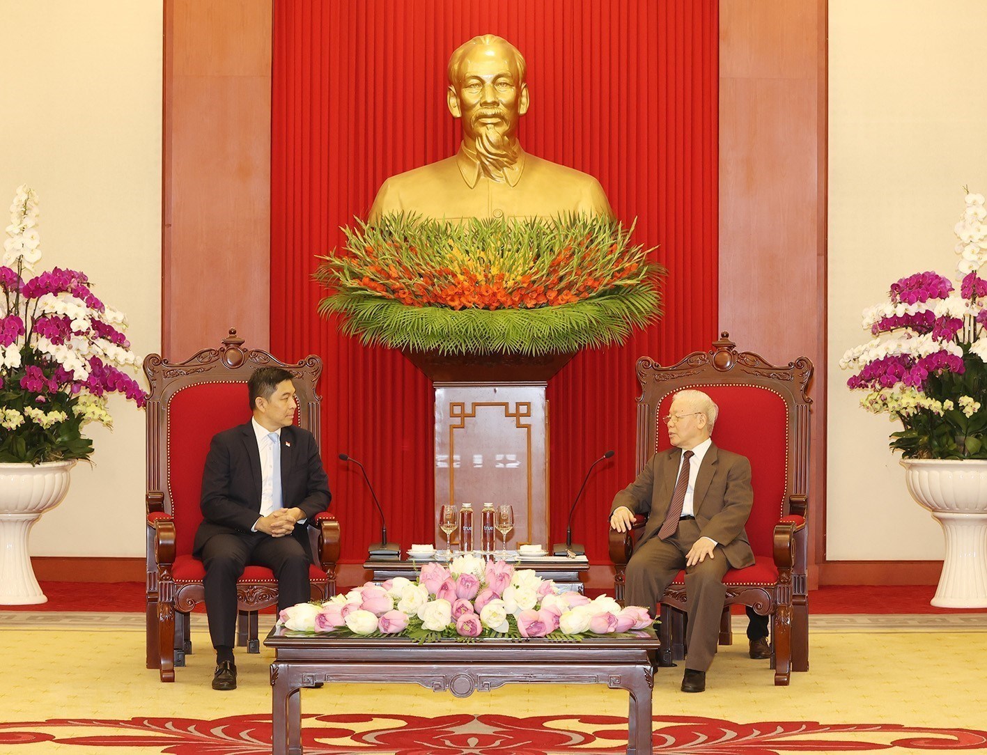 Le président du Parlement de Singapour termine sa visite au Vietnam