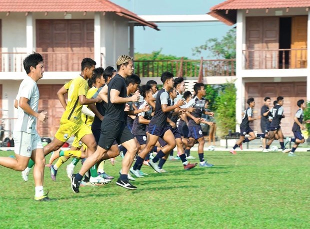 SEA Games 31 Metfone offre 700 cartes SIM aux membres de la délégation sportive cambodgienne