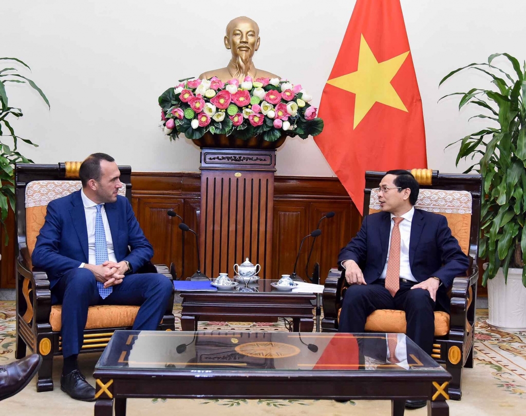 Le Vietnam attache de l importance au développement du partenariat stratégique avec l Italie