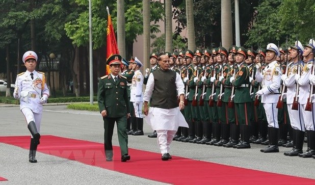 Le ministre indien de la Défense en visite officielle au Vietnam