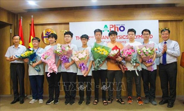 Le Vietnam primé aux Olympiades de physique d Asie 2022