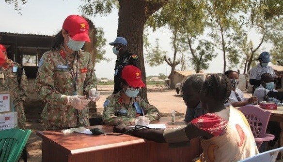 Les Casques Bleus médecins vietnamiens mènent des actions civio-militaires au Soudan du Sud
