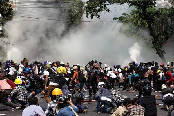 Myanmar le Vietnam soutient une solution intégrale avec des engagements des parties concernées