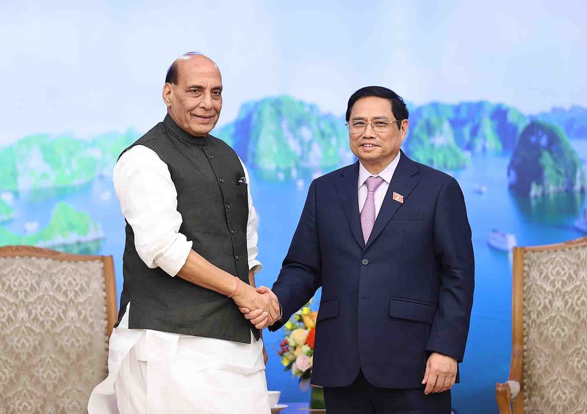 Le Premier ministre Pham Minh Chinh reçoit le ministre indien de la Défense