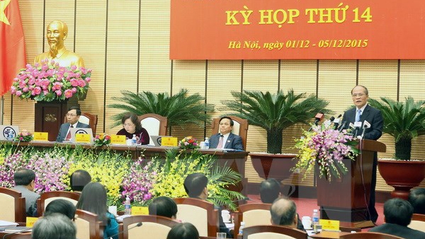 国会主席阮生雄出席河内市第十四届人民议会第14次会议