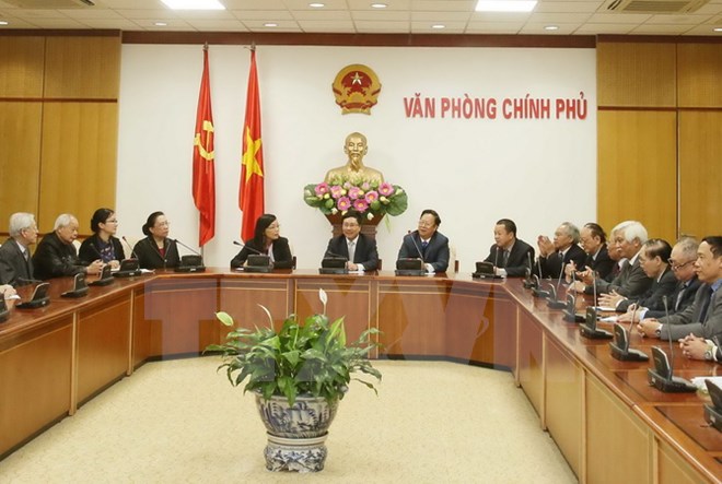 越南政府副总理兼外交部长范平明会见中国人民对外友好协会副会长林怡