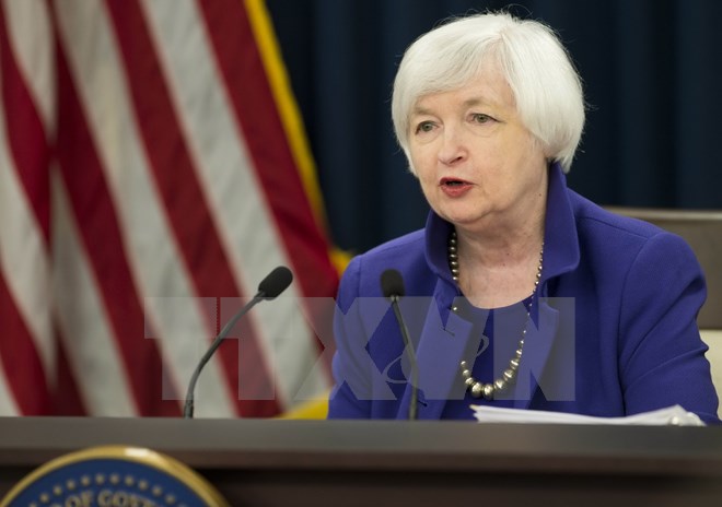 美联储宣布启动近十年来首次加息