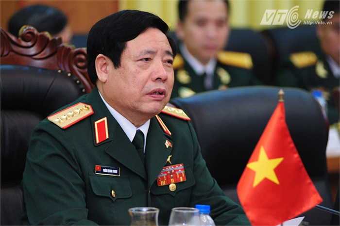 越南高级军事代表团对老挝进行正式友好访问