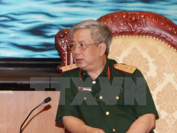 越南国防部副部长阮志咏会见印度驻越大使普利特•萨兰