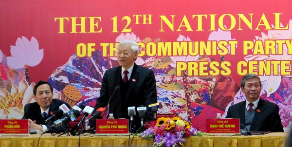 越共中央总书记阮富仲主持越共十二大结果记者会