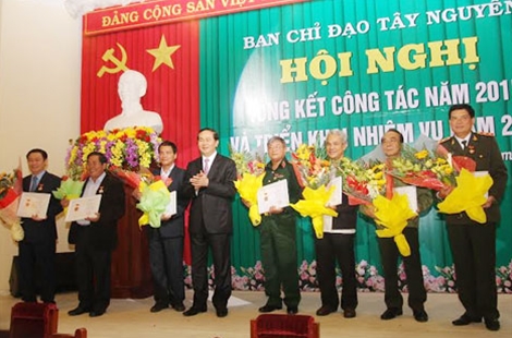 陈大光部长：西原地区各省同步落实发展经济社会和确保国防安全任务