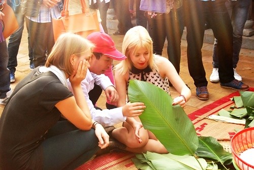 外国人在越南迎新春