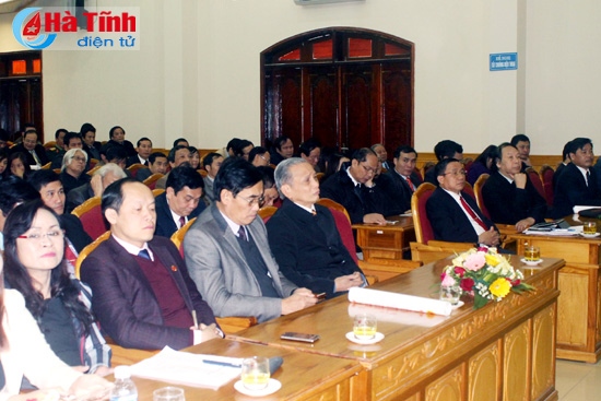 河静省举行知识分子、文艺家和新闻媒体记者见面会