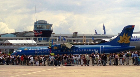 越南航空公司在2016年春节期间客运量约达120万人次