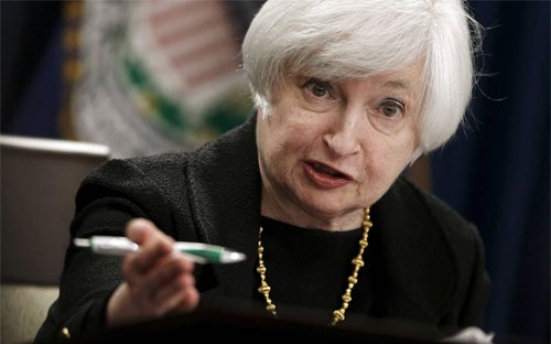 美联储官员建议通胀明显回升之前暂缓加息