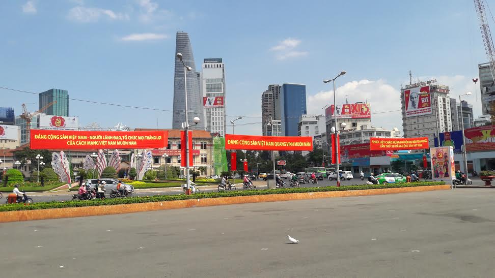 胡志明市充分发挥“火车头”地位