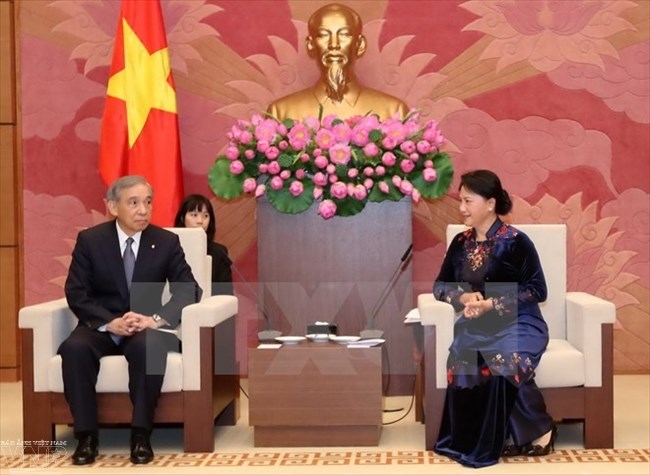 越南国会副主席阮氏金银会见日本群马县代表团