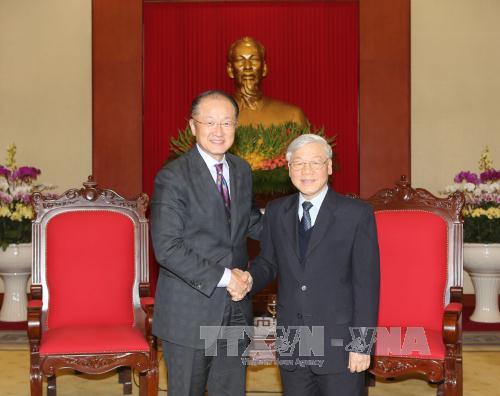 越共中央总书记阮富仲会见世界银行行长金墉