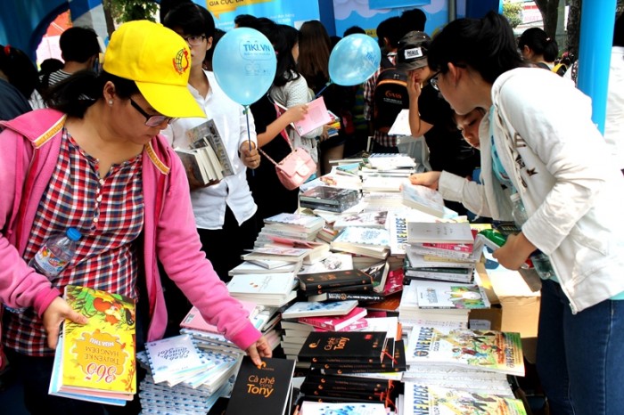 2016年第九届胡志明市书展共吸引读者100万人次
