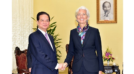 政府总理阮晋勇会见国际货币基金组织总裁拉加德