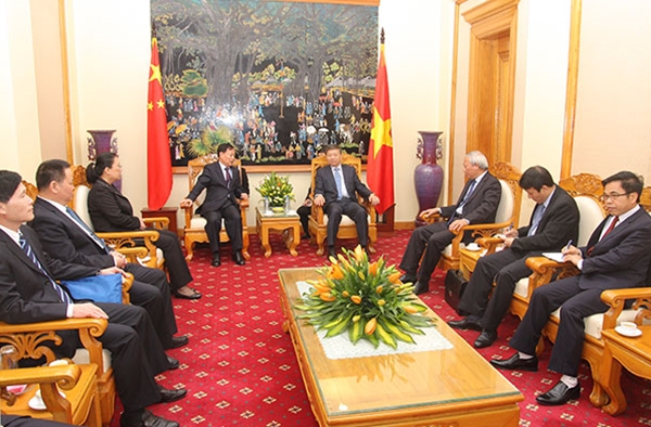 越南公安部副部长苏林会见中国公安部代表团