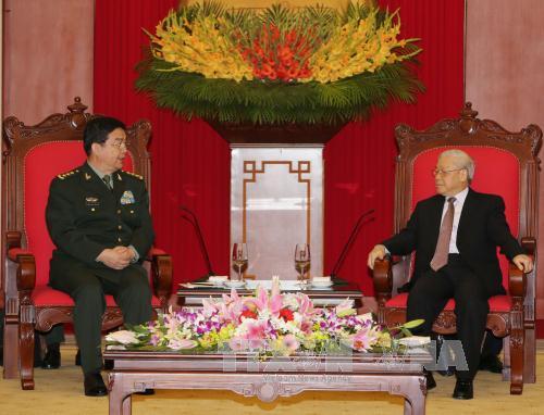 越共中央总书记阮富仲会见中国国防部部长常万全