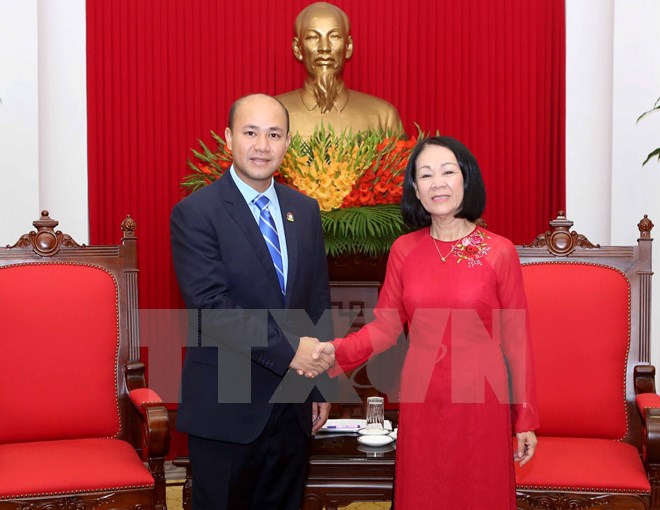 越共中央民运部部长会见柬埔寨青年联合会代表团