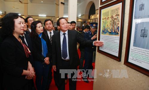 “黄沙长沙——历史证据和法律依据”地图与资料展在海防市开展