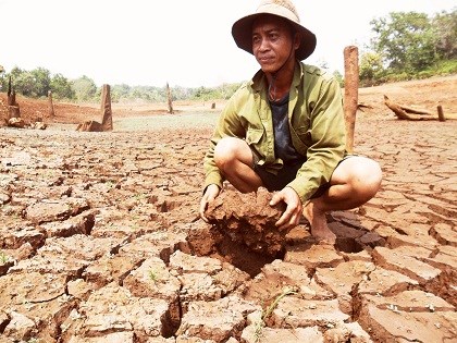 发短信捐款帮助遭受旱灾和咸潮入侵地区人民
