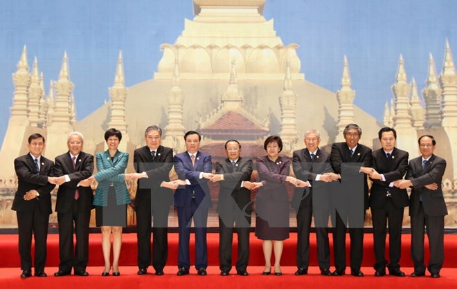 第20届东盟财长会议在老挝召开