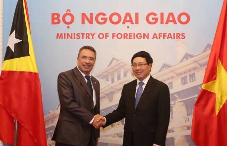 越南政府副总理兼外交部长范平明会见东帝汶外交与合作部长科埃略